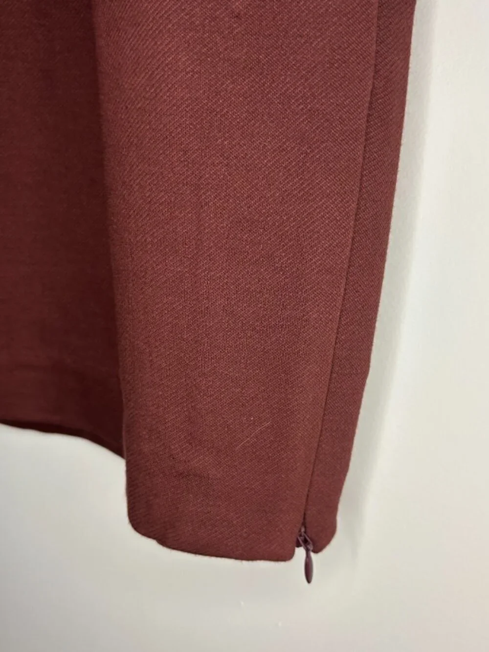 CAbi Boss Skirt Womens 10 Brown #3582 Professional Knee Length Pencil Pockets